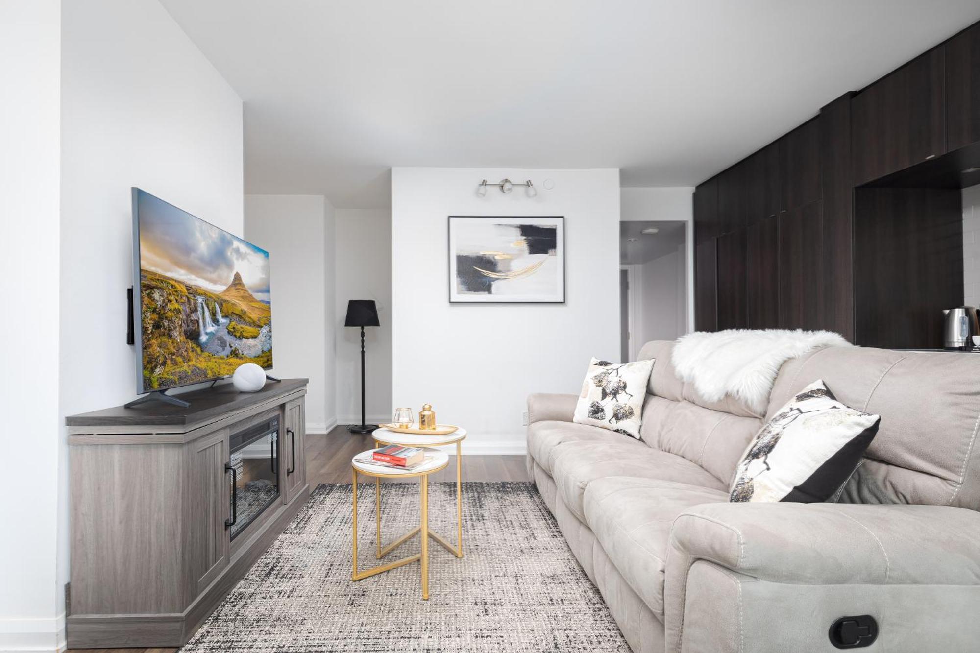 Luxury 2-Bedroom Apartment In Yorkville With The Best City View In Downtown Toronto Esterno foto